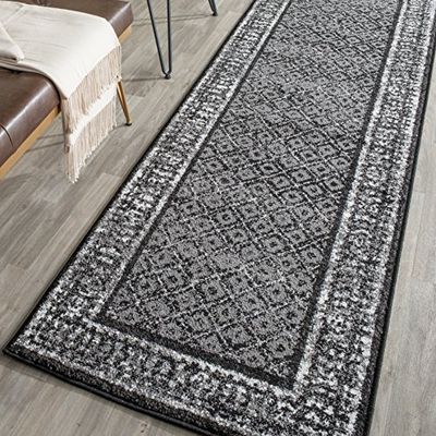 SAFAVIEH Adirondack Collection ADR110A - Alfombra de Pasillo, 2 pies 6 Pulgadas x 8 pies, Negro y Plateado, diseño Desgastado, no desprende Pelusa, fácil Cuidado, para Zonas de Alto tránsito