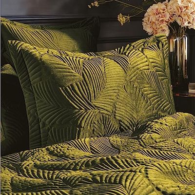 Paoletti Palmeria Quilted Pillowcase, Moss