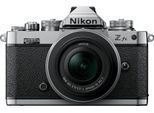 Nikon Z fc + 16-50 VR + 50-250 VR-kit Systemkamera (Z DX 16-50 mm 1:3.5-6.3 VR (SE), Z DX 50-250 mm 1:4.5-6.3 VR, 20,9 MP, Bluetooth, WLAN), schwarz|silberfarben