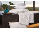 Centa-Star Kunstfaserbettdecke »Aqua Aktiv«, leicht, Bezug 100% Baumwolle, (1 St.), besonders atmungsaktiv und...
