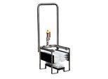 Stiefelreiniger ECO CEMO, B 33 x H x 82 x T 33 mm, mit drei festen Bürsten u. Haltebügel, Gardena Wasseranschluss