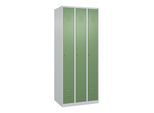 C+P Spind Classic PLUS, 3 Abteile, 1850x750x500mm, 7035/6011 Verschluss Zylinderschloss 3 Garderobenhaken ; C + P Möbelsysteme (080000-39|S10021)