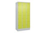C+P Schließfachschrank Classic PLUS, Sockel, 3 Abteile, 1950x900x500mm, 7035/002 Innenhöhe Gefach oben (oberes 453 mm Front 1108060 RDS Viridingrün ; (080020-304|S10010)