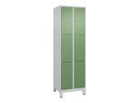 C+P Schließfachschrank Classic PLUS, Füße, 2 Abteile, 1950x600x500mm, 7035/6011 Innenhöhe Gefach oben (oberes 599 mm Front RAL 6011 Resedagrün ; C + P (080010-203|S10013)