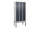 C+P Spind Classic PLUS, Gestell, 3 Abteile, 2120x900x500mm, 7035/7016 Verschluss Sicherheits-Drehriegel 4 Garderobenhaken Trennwand mittig ; C + P Möb (0800307-30F|S10008)