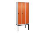 C+P Spind Classic PLUS, Gestell, 3 Abteile, 2120x900x500mm, 7035/2004 Verschluss Sicherheits-Drehriegel 4 Garderobenhaken Trennwand mittig ; C + P Möb (0800307-30F|S10030)