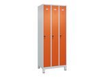 C+P Spind Classic PLUS, Füße, 3 Abteile, 1950x750x500mm, 7035/2004 Verschluss Sicherheits-Drehriegel 3 Garderobenhaken ; C + P Möbelsysteme (080010-39|S10037)