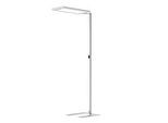 LED-Stehleuchte Waldmann YARA.single, 107 W, 15000 lm, 2700–6500 K, magnetisches Bedienteil, Bewegungs- & Tageslichtsensor, Direkt-/Indirektlicht, alusilber