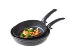 Fissler Pfannenset Adamant® Comfort, Schwarz, Metall, 2-teilig, Made in Germany, kratzfest, antihaftbeschichtet, Skalierung, Kochen, Pfannen, Pfannensets