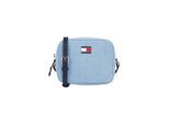 Kameratasche TOMMY JEANS "TJW ESS MUST CAMERA BAG DENIM", Damen, Gr. B/H/T: 18cm x 14cm x 7cm, blau (jeansfarben), Lederimitat, Textil, Taschen, Damen Umhängetasche, Schultertasche, Mini Bag mit Logoflagge