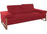 2,5-Sitzer W.SCHILLIG "finn", rot (ruby rot z59), B:230cm H:71cm T:106cm, Flachgewebe S22 (100% Polyester);Stoff S37 (100% Polyester);Longlife Xtra-Leder Z59: Glattleder mit modischer Prägung. Hautstärke 0, 9 - 1, 1 mm, Sofas, 2 5-Sitzer, German Design Award 2016, Fußgestell Nussbaum natur, Breite 230 cm