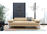 2-Sitzer W.SCHILLIG "finn", beige (sahara s37), B:230cm H:71cm T:106cm, Flachgewebe S22 (100% Polyester);Stoff S37 (100% Polyester);Longlife Xtra-Leder Z59: Glattleder mit modischer Prägung. Hautstärke 0, 9 - 1, 1 mm, Sofas, 2-Sitzer, German Design Award 2016, Fußgestell Chrom glänzend, Breite 230 cm