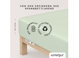 Spannbettlaken SCHLAFGUT "CASUAL Bettlaken 100% gekämmte Bio-Baumwolle, 150 g/m², Spannbetttuch", grün (grün light), L:200cm, Jersey, Obermaterial: 100% Baumwolle, Bettlaken, Spannbettlaken, Bettlaken bis 25 cm Höhe, langlebig, weich, Antipilling-Ausrüstung