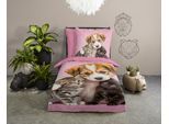 Kinderbettwäsche "Amis", rosa, B/L: 135cm x 200cm, 1 Stk., 1 Stk., Microfaser, B/L: 80cm x 80cm, 2 Stk., Microfaser, Obermaterial: 100% Polyester, PURE LUXURY COLLECTION, Bettwäsche, Mikrofaser, 135x200, 2 Teilig, Wendeoptik, Mädchen, Hund, Katze