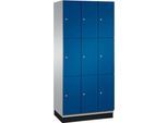 C+P Schließfachschrank Cambio, 3 Abteile, 9 Fächer, mit Sockel, B 900 x T 525 x H 1980 mm, weißaluminium/enzianblau