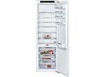 BOSCH Einbaukühlschrank "KIF82PFE0", Energieeffizienz: E, silber (weiß), Rechtsanschlag, wechselbar, Kühlschränke, Lebensmittel bleiben länger frisch dank VitaFresh pro, Einbaukühlschrank