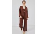 V-hals cardigan en brede broek set