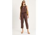 Ärmelloses Crew-Neck-Bluse und Karottenhose Set