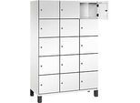 C+P Schliessfachschrank Cambio, 3 Abteile, 15 Fächer, auf Füssen, B 1200 x T 525 x H 1980 mm, verkehrsweiss