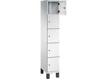 C+P Schliessfachschrank Cambio, 1 Abteil, 5 Fächer, auf Füssen, B 300 x T 525 x H 1980 mm, lichtgrau