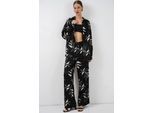 Blumenhemd & Hochbundweite Hosen Zweiteiliges Set