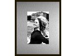 Bild QUEENCE "Trend Wandbild, Wandkunst, Kunstdruck "Brigitte Bardot", farbe rahmen: schwarz, farbe bild(er): silber, B:50cm H:40cm T:1,5cm, Aluminium, Bilder, Bild, inkl. Passepartout aus hochwertigem Aluminium und schwarzem Rahmen