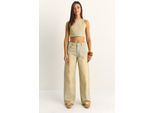 Hochtailliertes Denim-Haltertop und weit geschnittene Hose Set