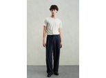 Faltige gestreifte Gabardine-Hosen