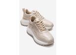 Whisper Casual Sneaker