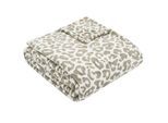 Wohndecke S.OLIVER "s.Oliver Decke", beige (beige, weiß), B:150cm L:200cm, Polyester, Wohndecken, Wohndecke, Trendiges Leopardenmuster als moderner Blickfang
