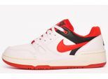 Nike Full Force Lo Rote Details Weiße Turnschuhe
