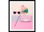 Bild QUEENCE "Sonnenbrille Pink", schwarz (farbe rahmen: schwarz, farbe bild(er): schwarz), B:30cm H:40cm T:3cm, Acrylglas, Holz, Papier, Bilder, Bild, HD Premium Poster-Druck inkl. Holzrahmen