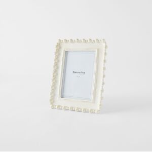 Morgan & Finch Baubles Frame