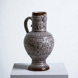 Grande caraffa in maiolica del XIX secolo (1840) con motivo a polena