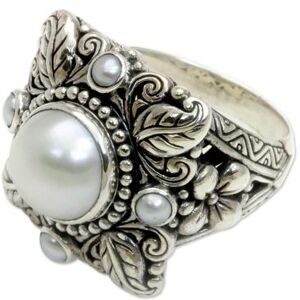 NOVICA Cultured pearl flower ring, 'Nature's Splendor'