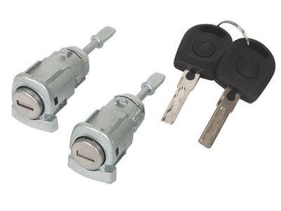 VW Polo IV 01-09 Låsinsatser framdörr V+H 2 st. set