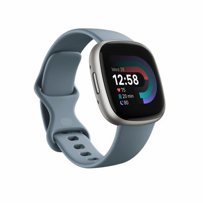 Fitbit Versa 4 Blå/Platinum