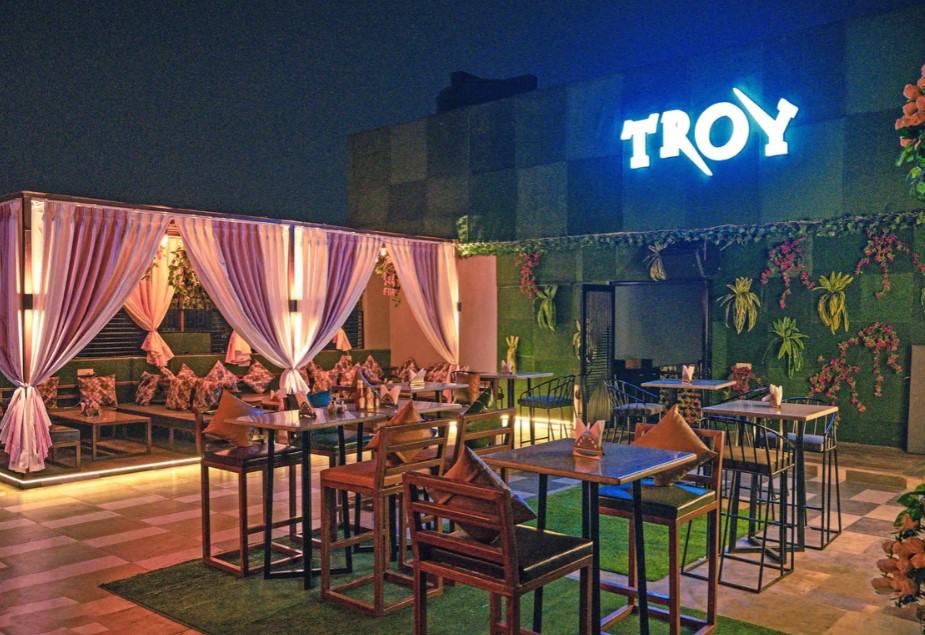 Ambience of Troy Lounge and Bar