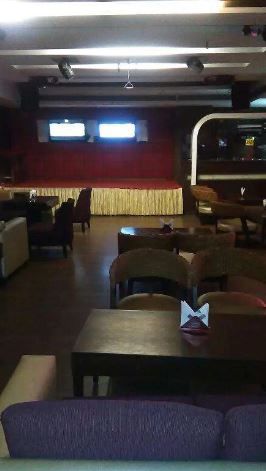 exclusive party packages of hangout - lounge bar