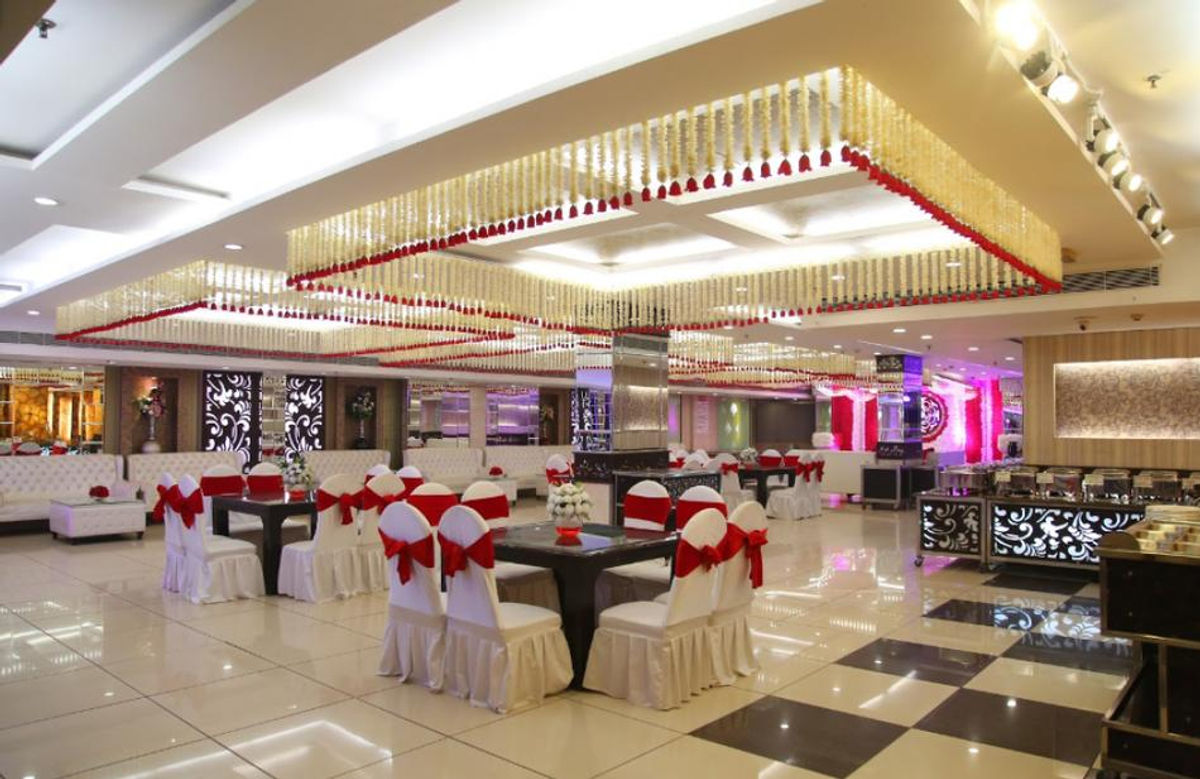 exclusive party packages of Royal Pepper Banquets