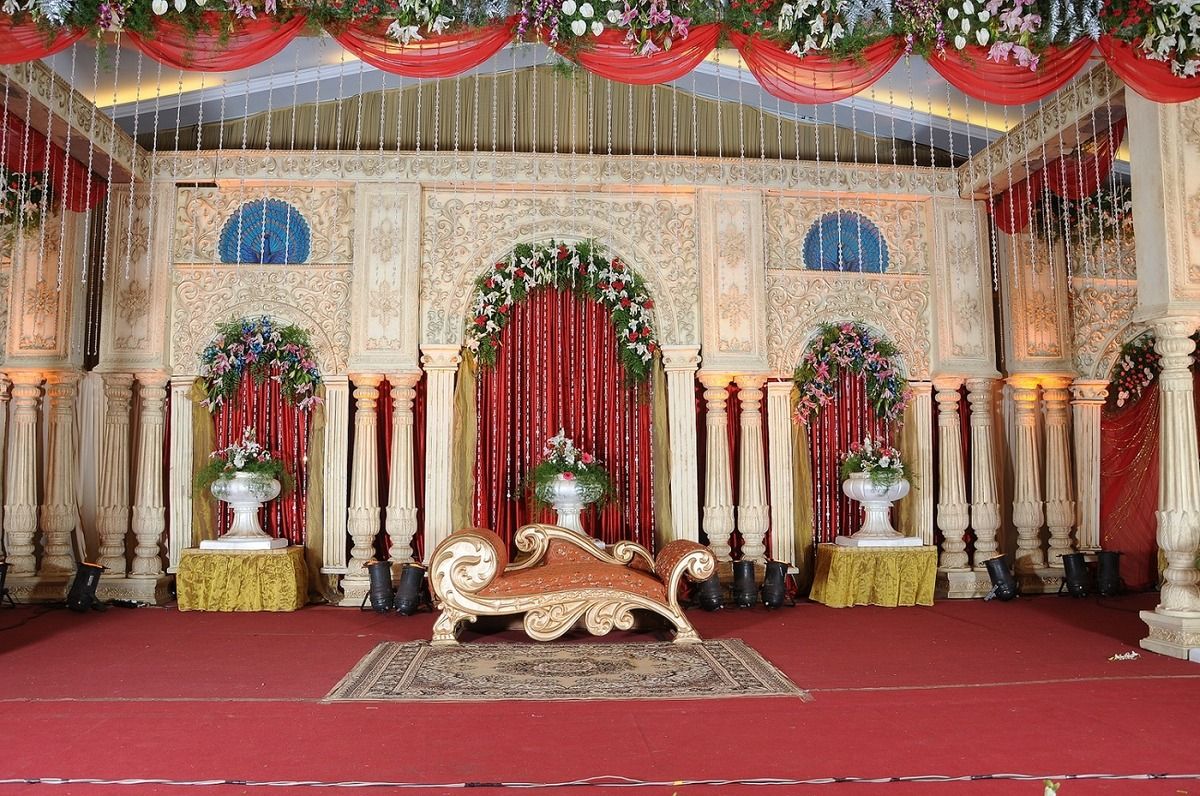 exclusive party packages of Sheeshmahal