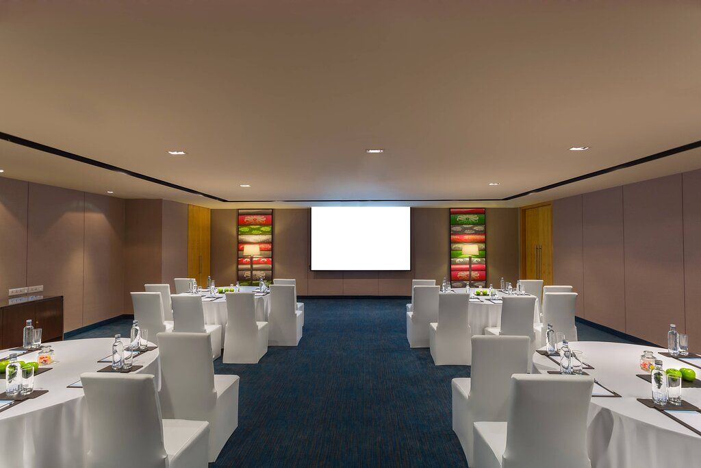 Hibiscus Meeting Room - Fairfield by Marriott