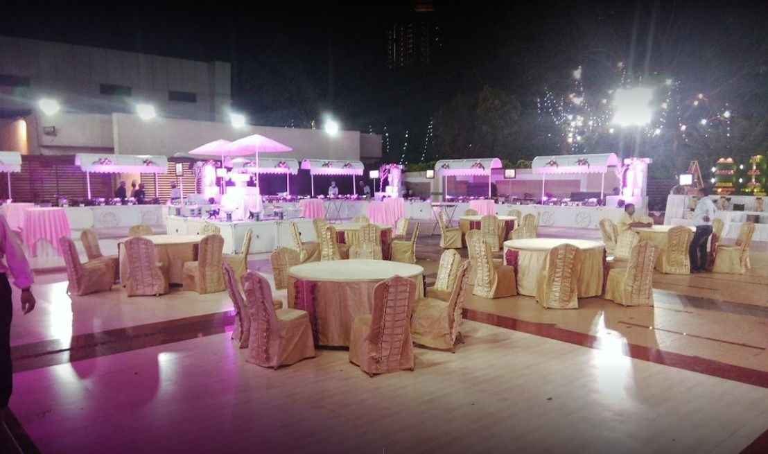 Interior Decor of Asian banquets