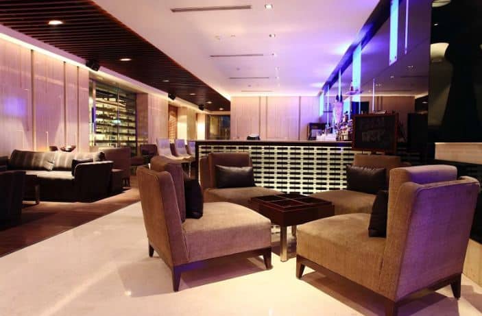 24 / 7 Bar- The Lalit New Delhi