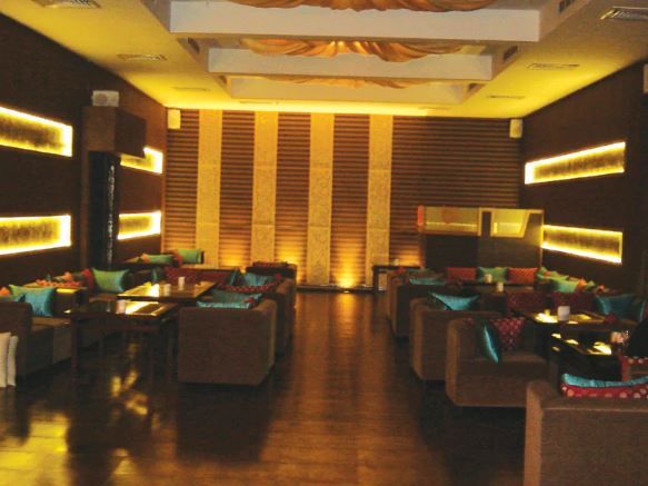 Aura Lounge And Bar