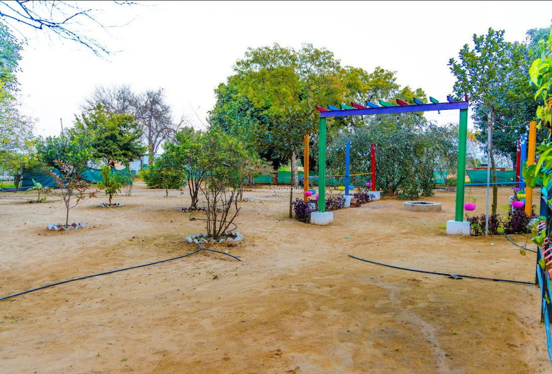 Interior of Discovery Farm Sadhrana