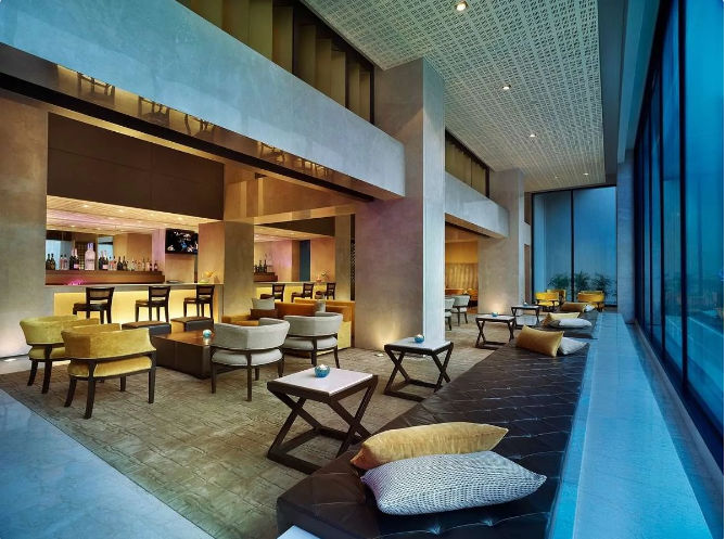 Easy - Vivanta by Taj