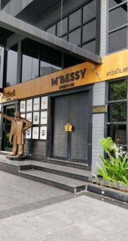 MBESSY Kitchen And Bar