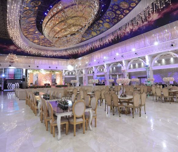 L Elegant Royal a perfect corporate party place