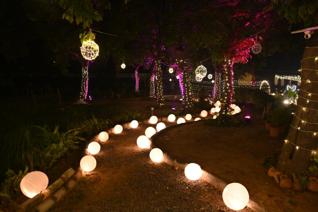 Outdoor Sitting Arrangement at Farmhouse 500